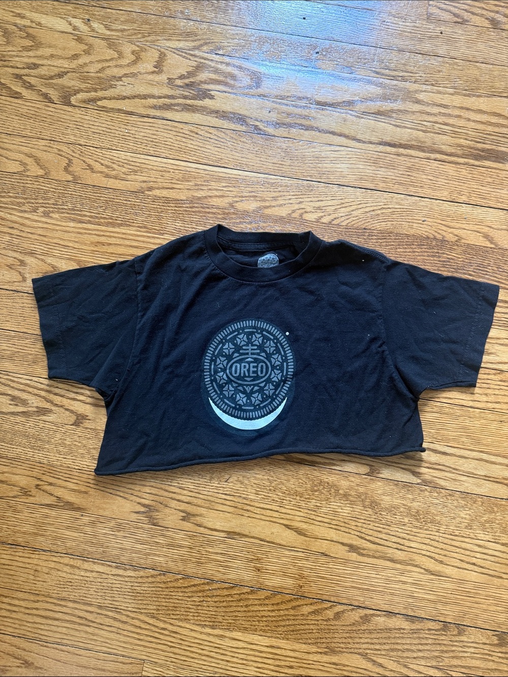 Vintage Oreo crop short sleeve tee size small
